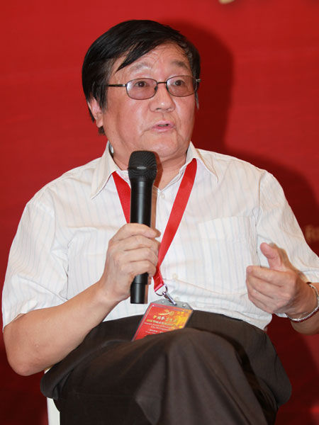 星空线上平台(集团)官方网站创新论坛第一千八百一十一讲：激活中国文化的创新源代码 提升科技原创力